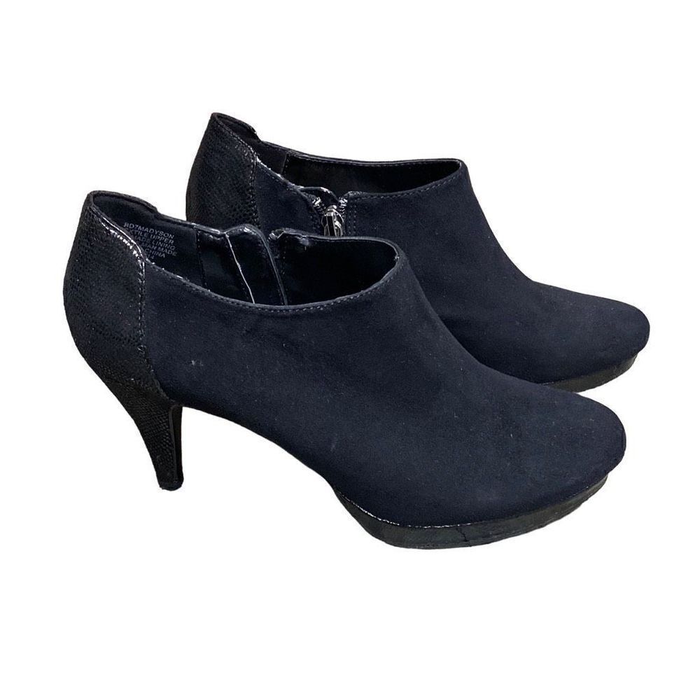 Bandolino Black Faux Suede Heel Ankle Bootie Size 7.5